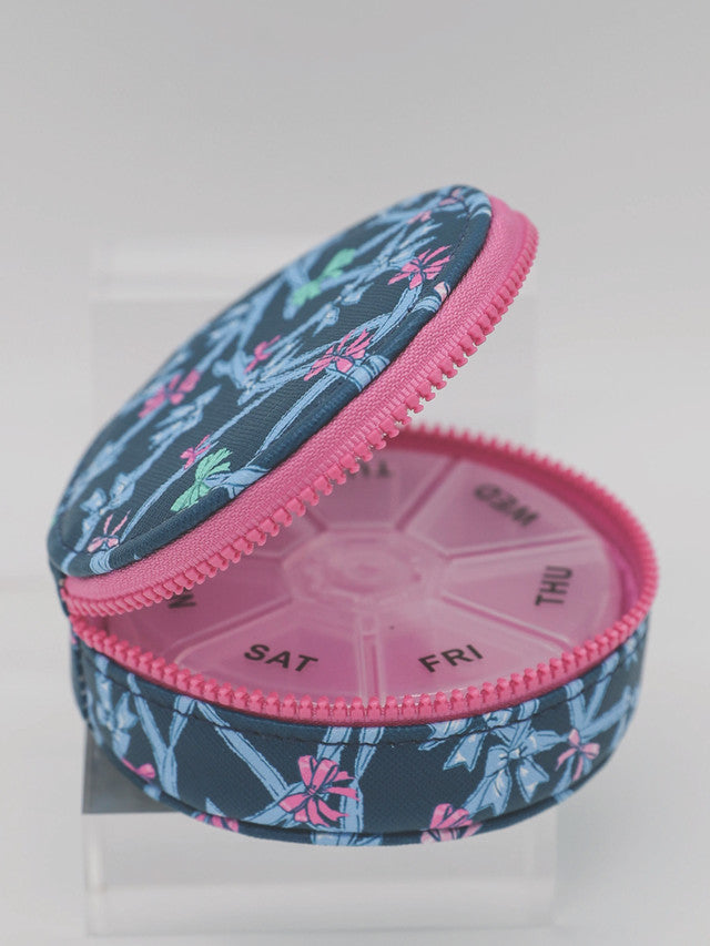 Ribbon Patterned Pill Case
