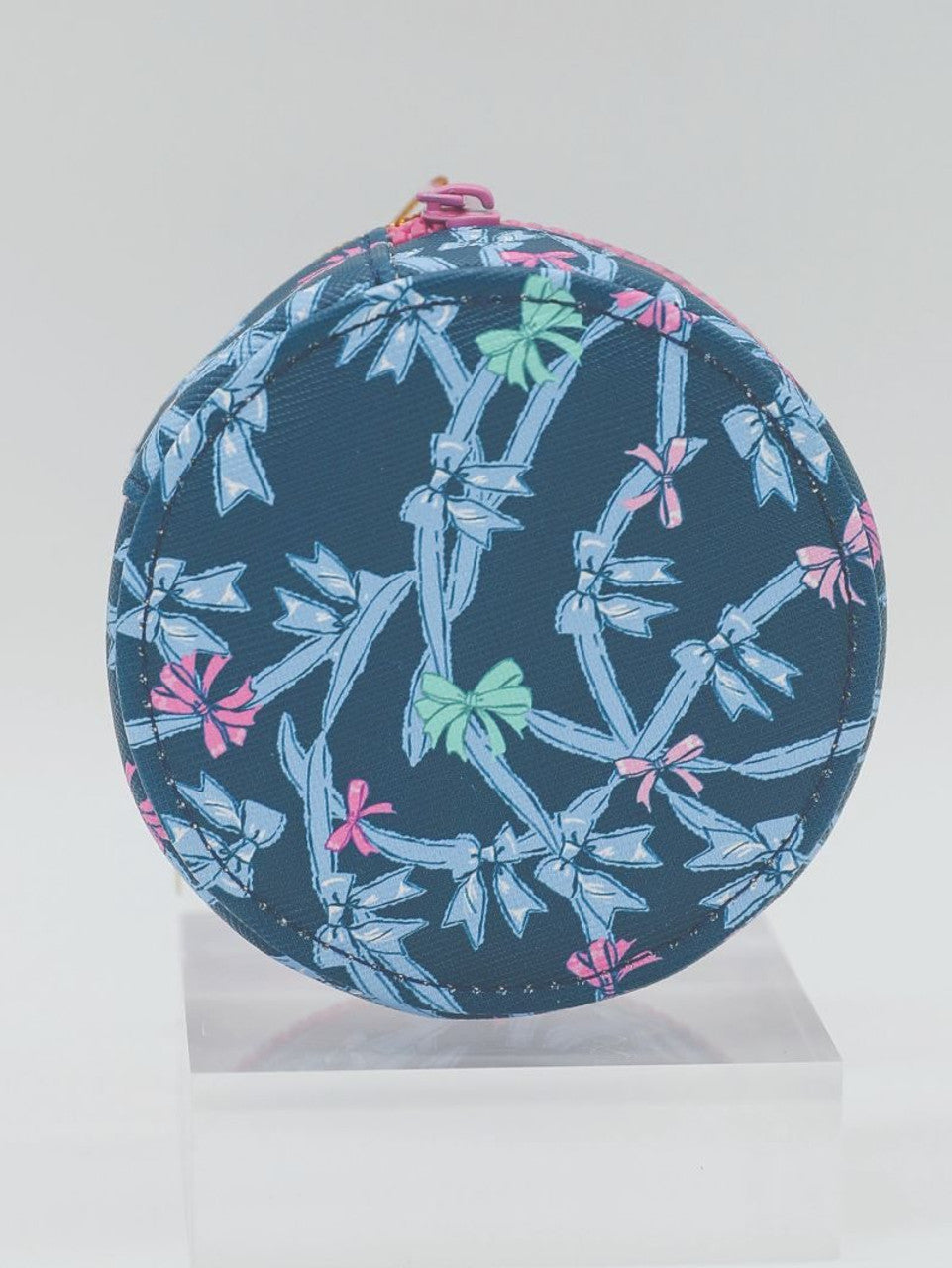 Ribbon Patterned Pill Case
