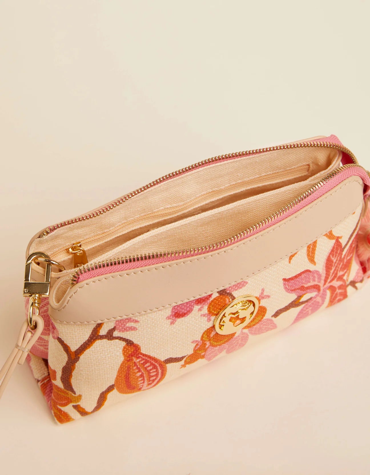 Emma Wristlet Richmond Hill Cream