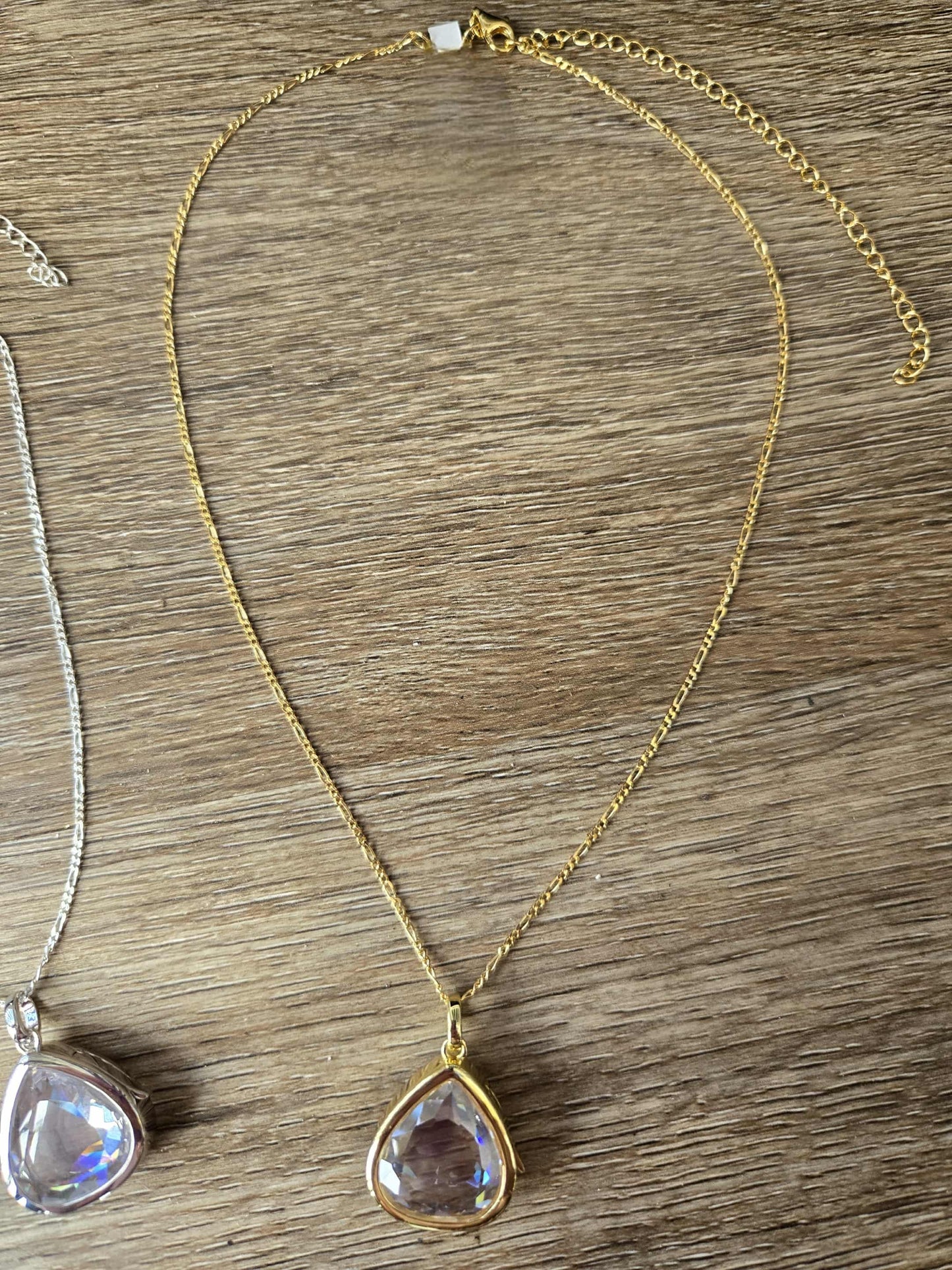 Heirloom Locket - Teardrop Cut