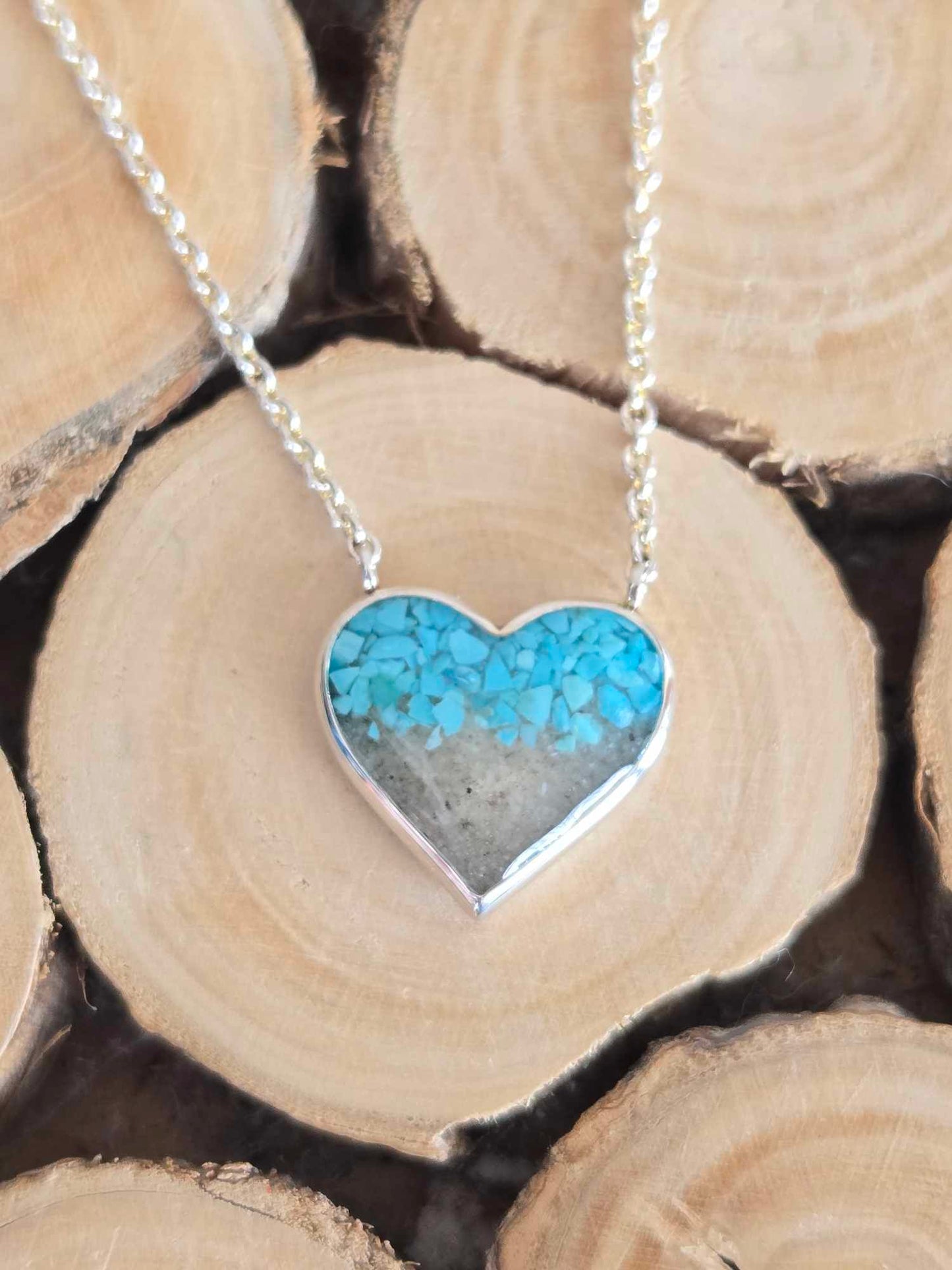 Full Heart Stationary Necklace - Turquoise Gradient