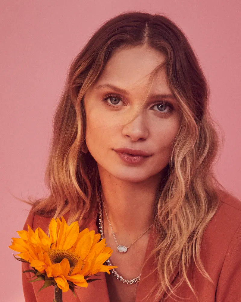 Elisa Silver Pendant Necklace In Ivory Mother-Of-Pearl