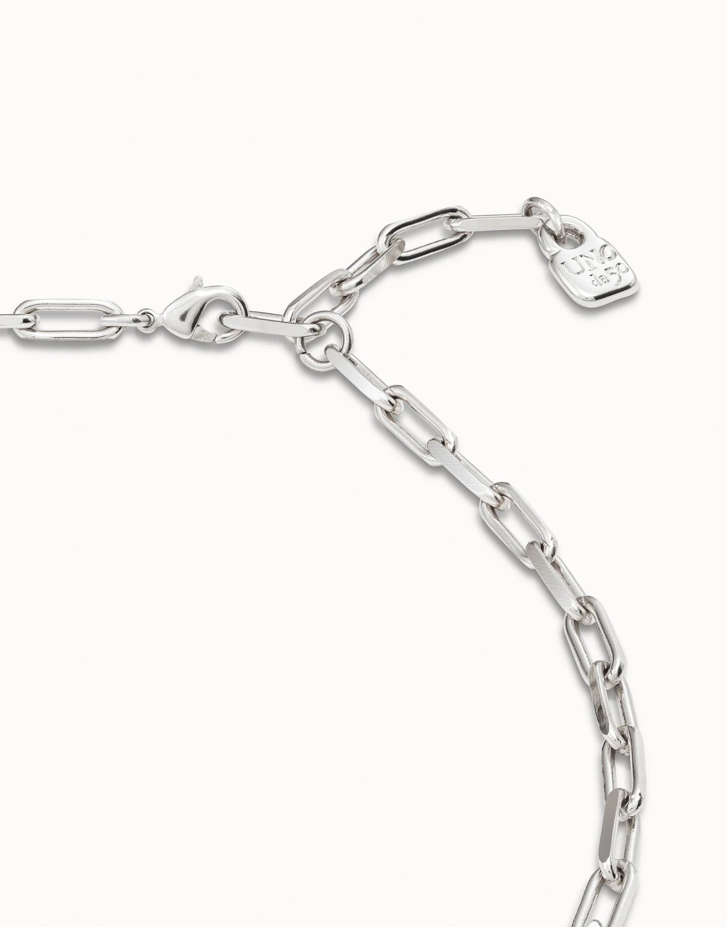 Cadena 9 - Short link chain charm necklace - Silver