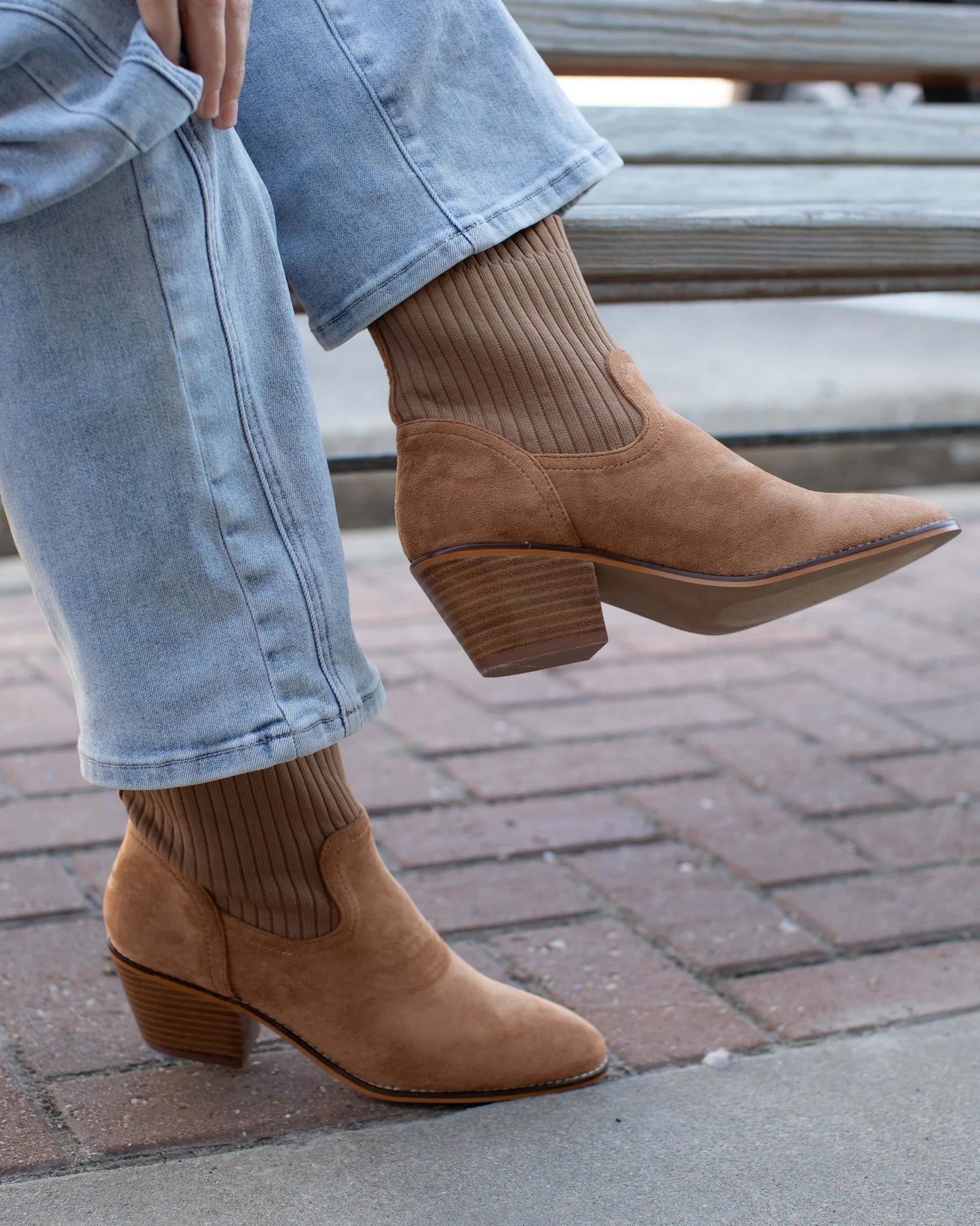 Crackling Ankle Boots - Camel Suede