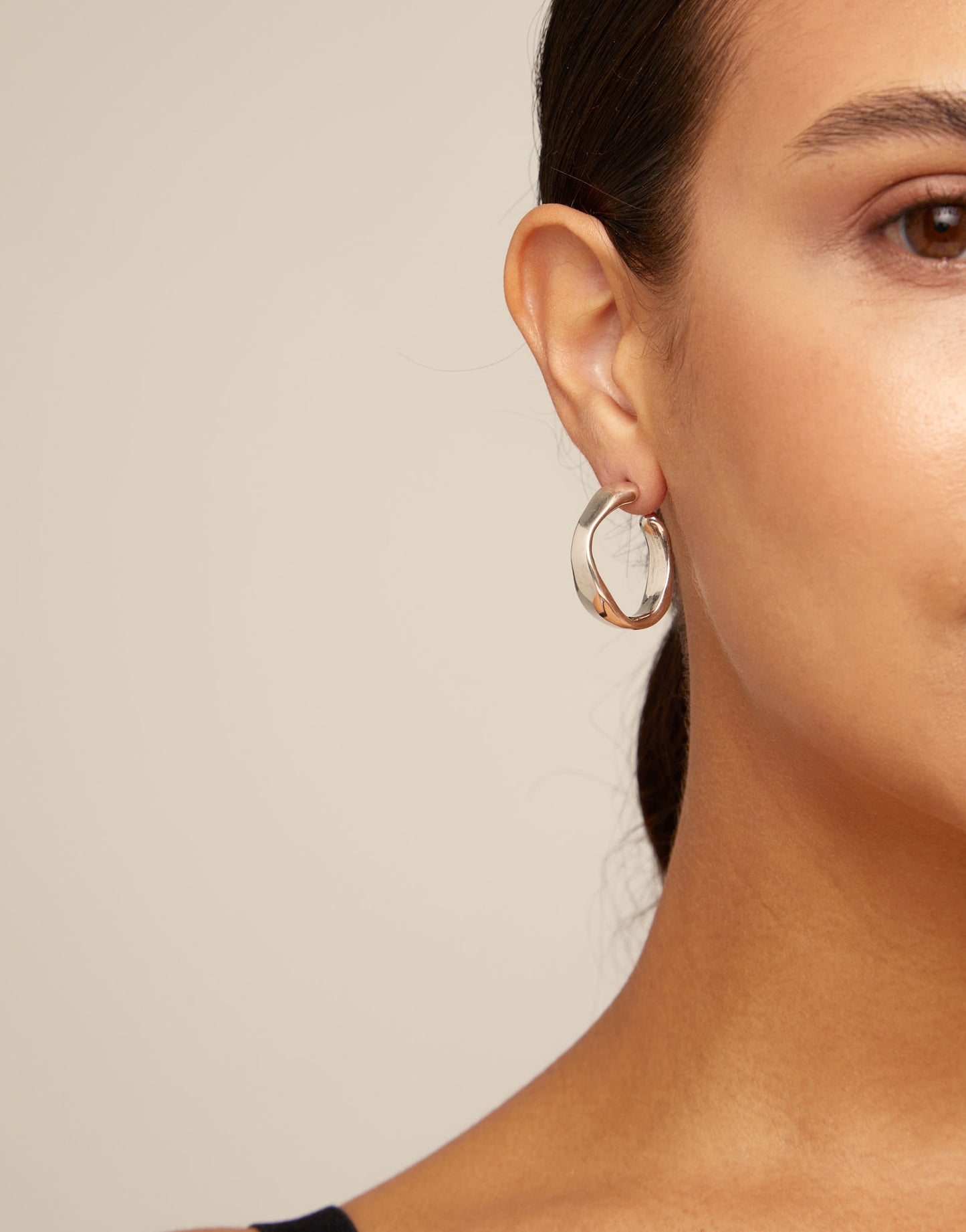 Open Your Mind - Open hoop earrings - Silver