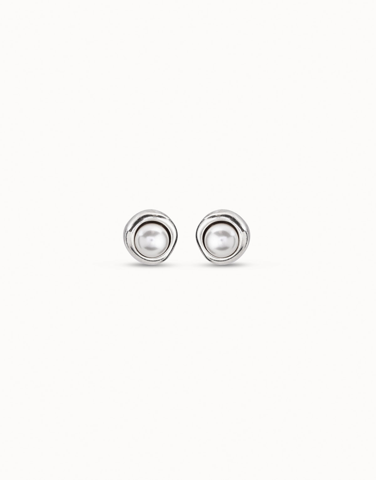 Ego - Stud earrings with pearl - Silver