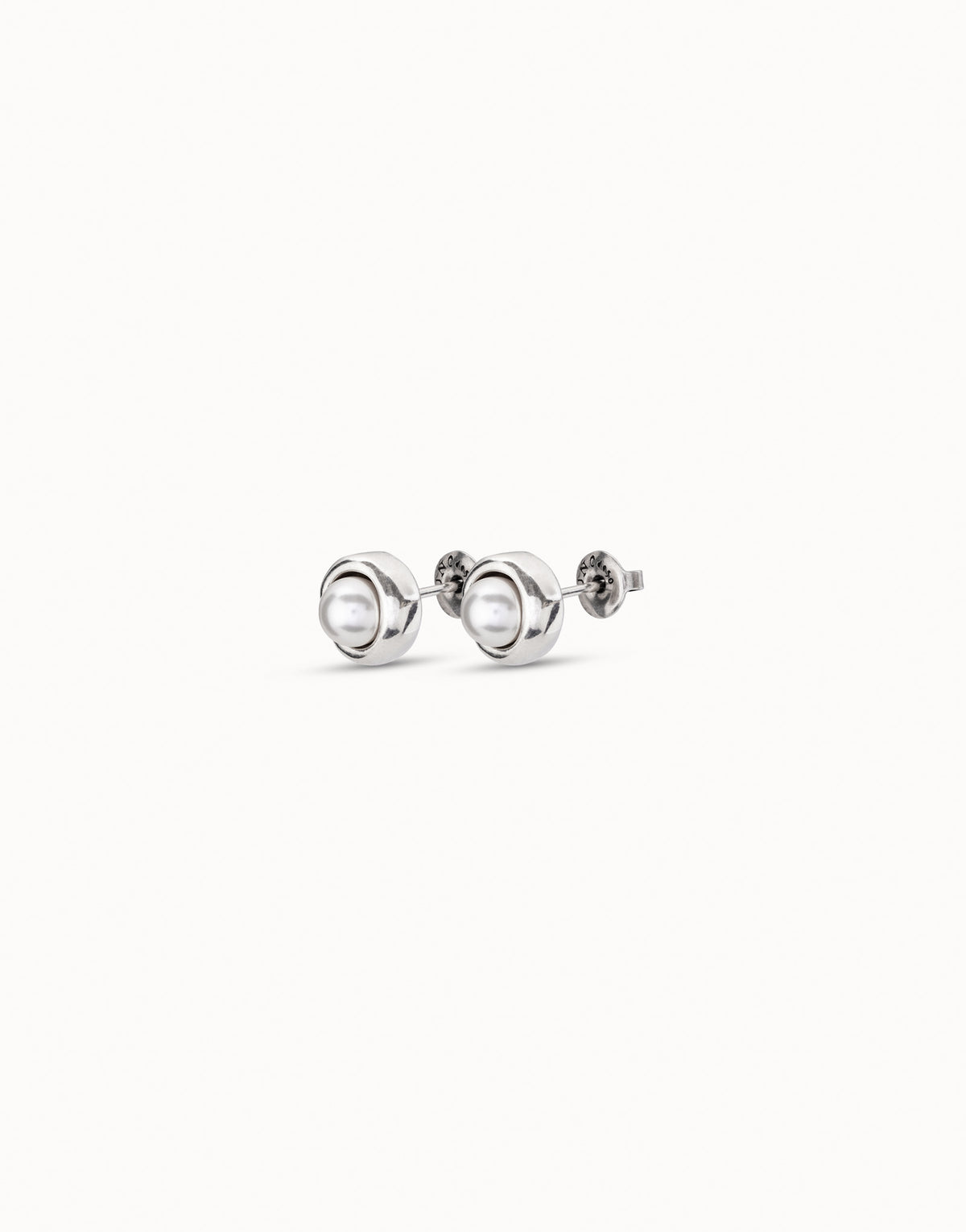 Ego - Stud earrings with pearl - Silver