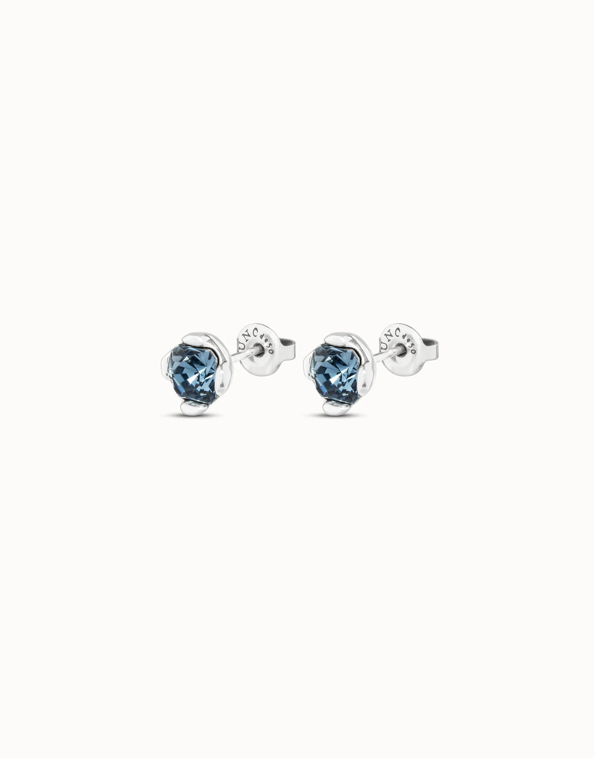 Aura Blue - Stud earrings with blue crystal - Silver