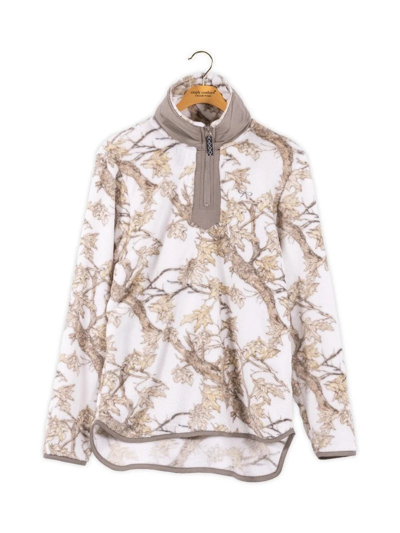 Y-Neck Pullover in White Camo