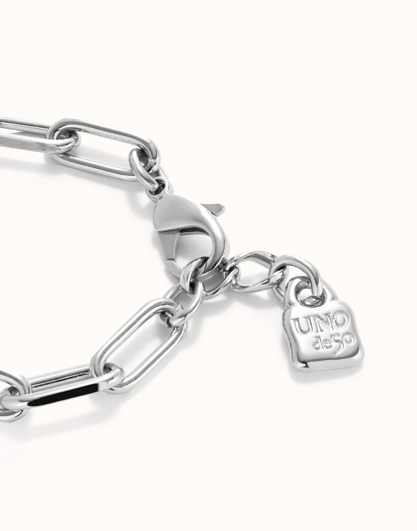 Paper clip link bracelet with padlock - Silver