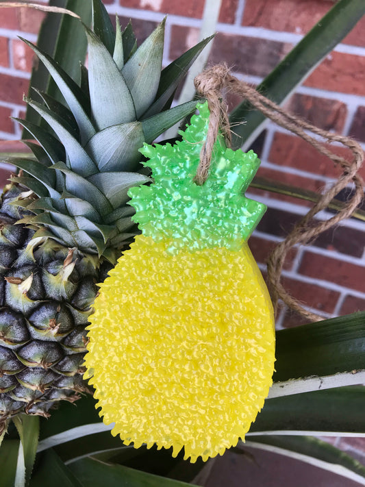 Pineapple Freshie